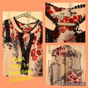 Adorable Q&A navy & white sleeveless top in EUC